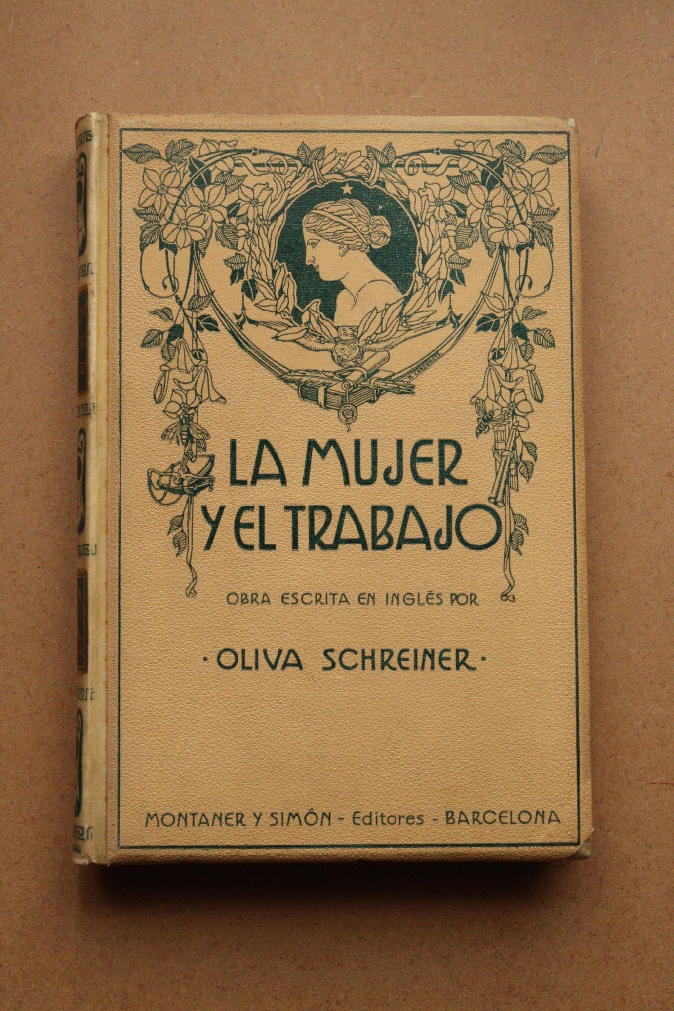 La Mujer y el Trabajo, Montaner y Simón, 1914