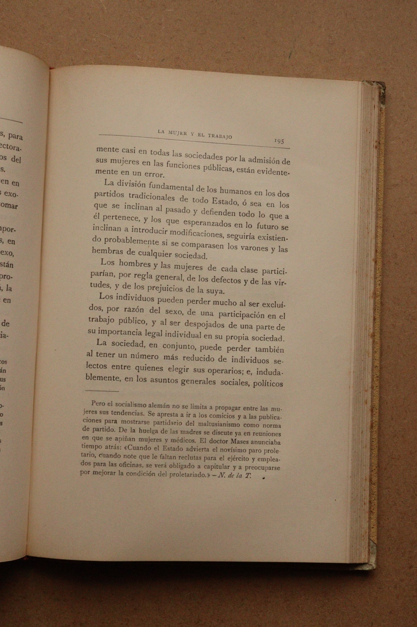 La Mujer y el Trabajo, Montaner y Simón, 1914