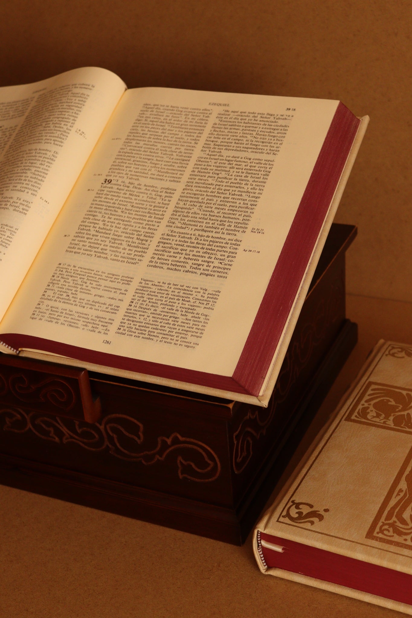 Biblia de Jerusalen con caja-atril, Gustavo Doré, 1994